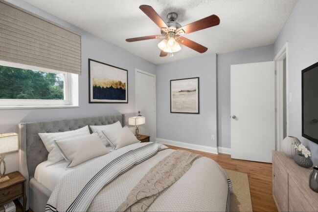 Building Photo - 3911 Castleman Ave