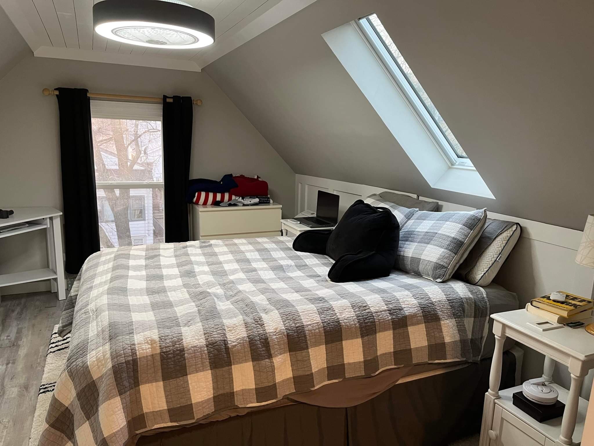 Master Bedroom - 4307 N Bernard St