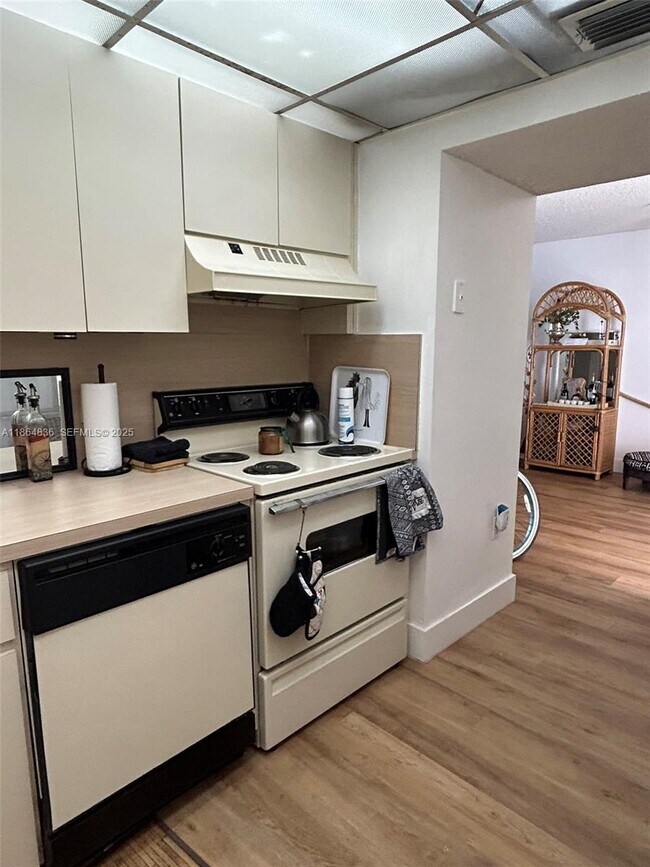 Building Photo - 8261 SW 128th St