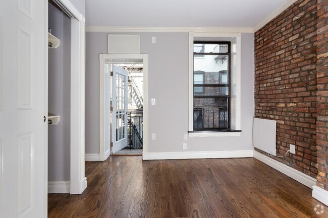 Building Photo - 134 Orchard St