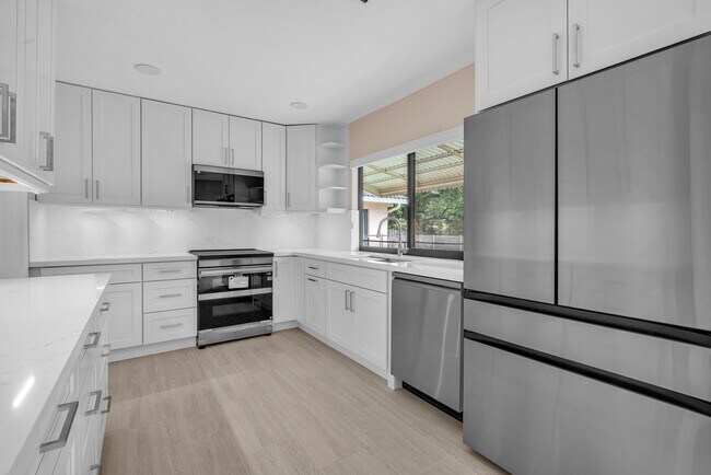 Building Photo - 3020 N 34th St