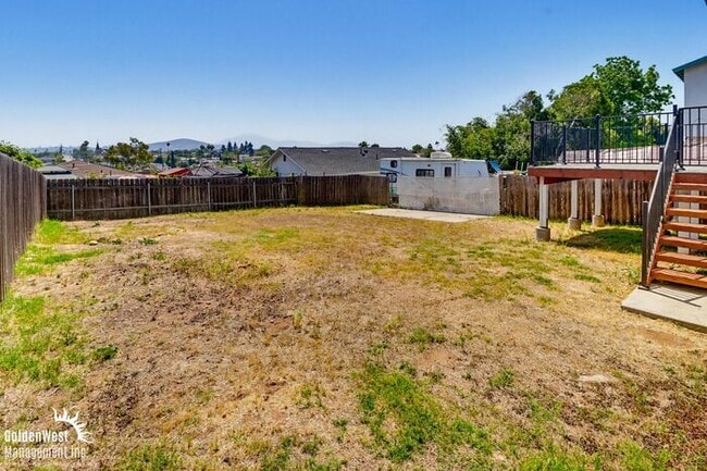 Building Photo - Lovely 3Bdm 2Ba Home with Spacious Outdoor Raised Deck in Lemon Grove!
