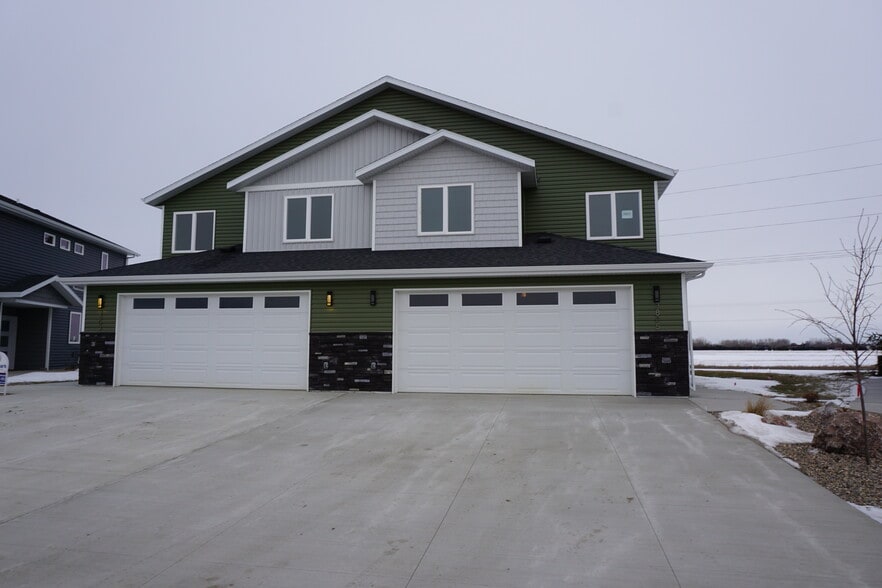 Large driveway and two stall extra large garage (Photos are of similar unit with similar finishes.) - 3811 Stacy Drive