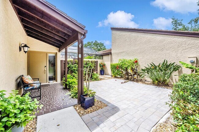 Building Photo - 3905 Glen Oaks Manor Dr
