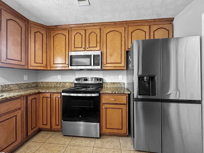 Building Photo - 2822 Arbor Ct