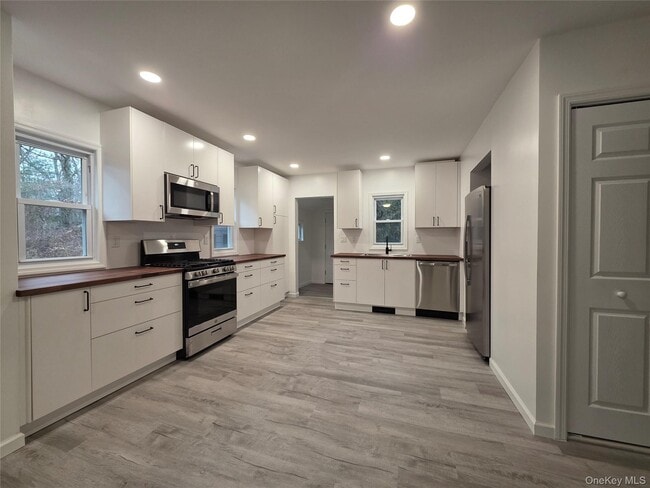 Building Photo - 200 Deforest Rd