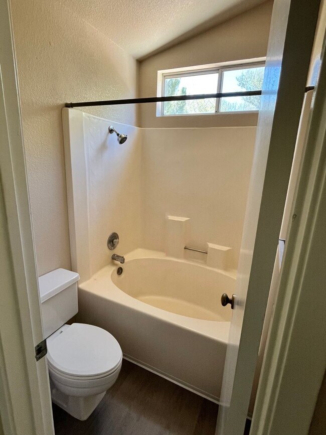 Building Photo - 30235 Cupeno Ln