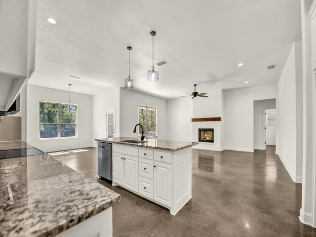 Building Photo - 183 Graystone Dr