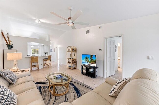 Building Photo - 887 Gulf Pavillion Dr