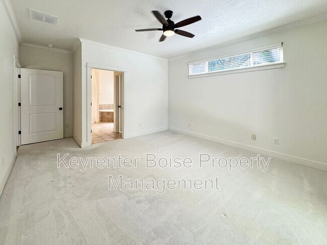 Building Photo - 1235 N Forestdale Pl