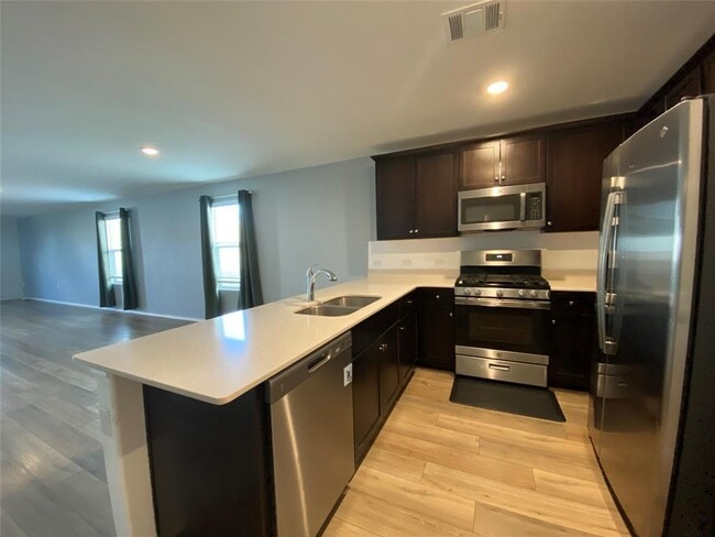 Building Photo - 13704 Knights Br Dr