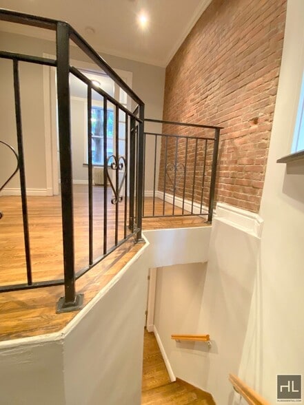 Building Photo - Barrow Street