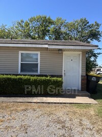 Building Photo - 618 N Fairland Ave