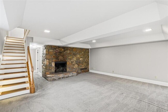 Building Photo - 3959 Randall Mill Rd NW