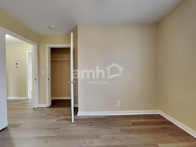 Building Photo - 9021 Braxton Dr