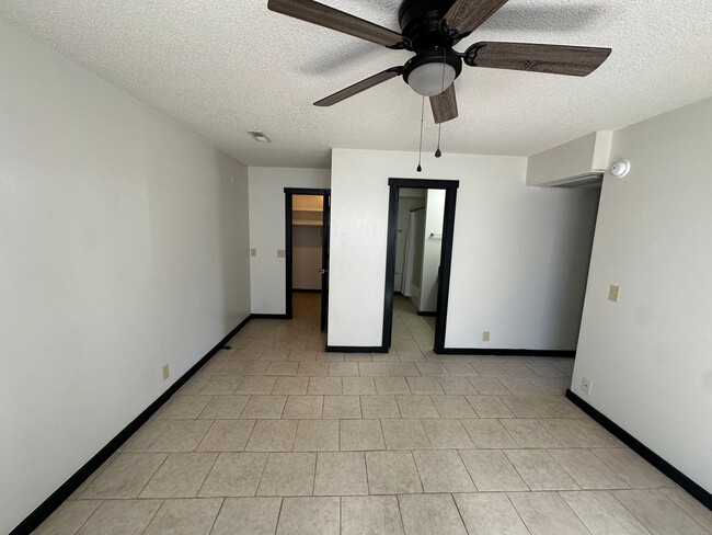 Building Photo - Bartlesville Cara Manor