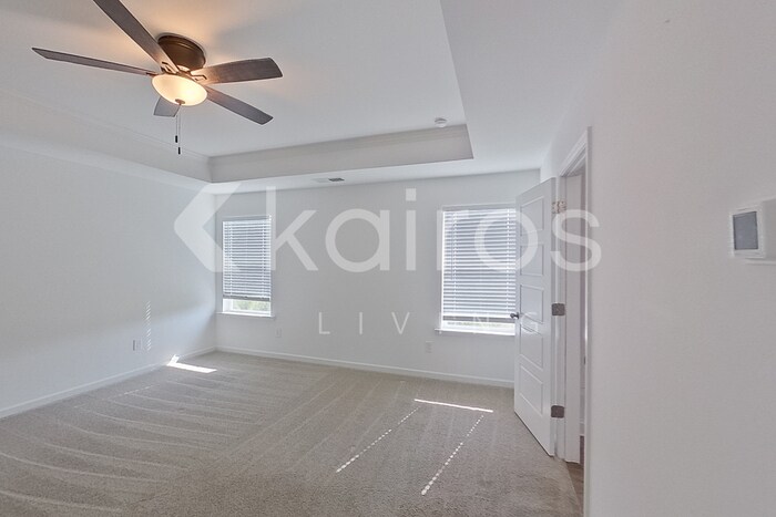 Building Photo - 306 Silver Maple Ln