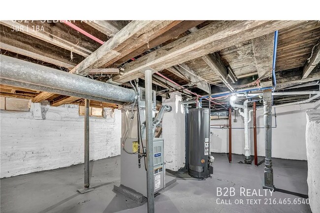 Building Photo - 6527 Sebert Ave