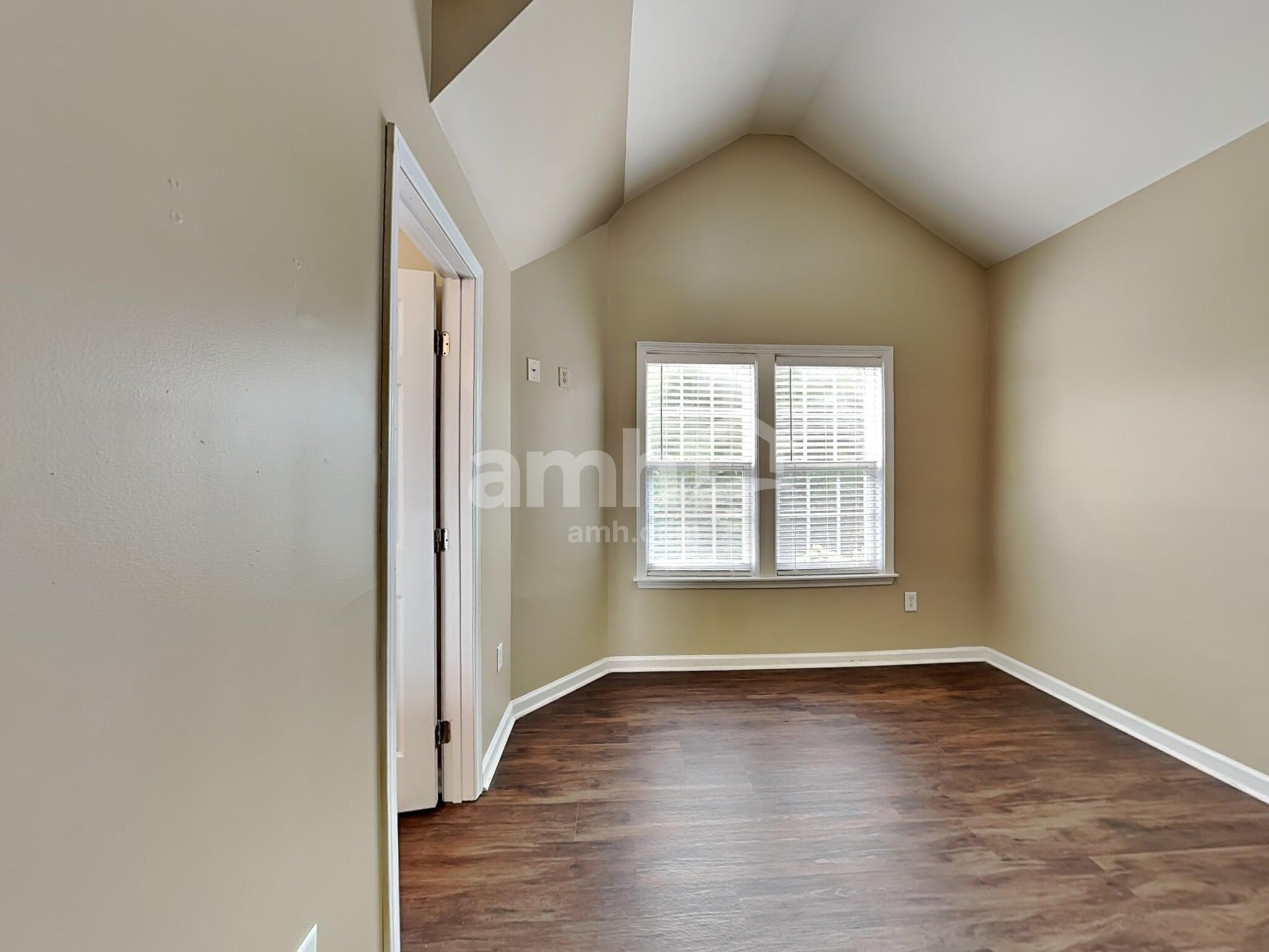 Building Photo - 3913 Lodgepole Ln