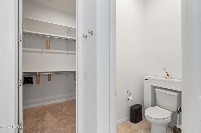 Building Photo - 10812 E Tesla Ave