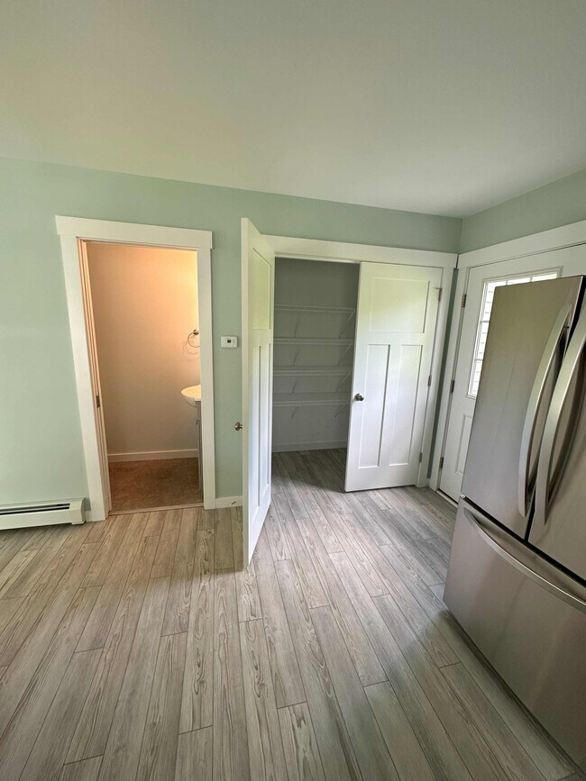 Building Photo - 8 B Sedona Dr
