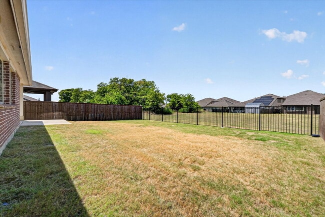Building Photo - 1261 Rosebush Rd