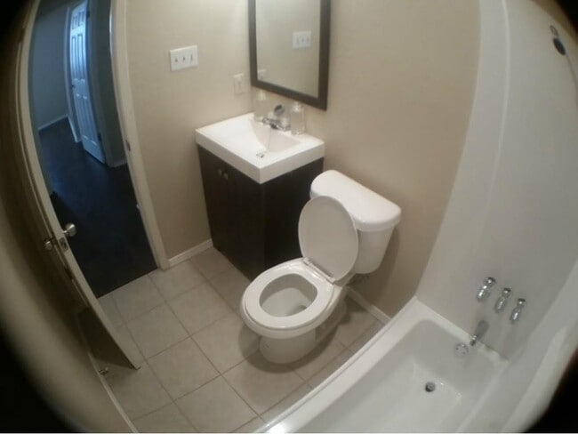 Building Photo - 901 Taulbee Ln