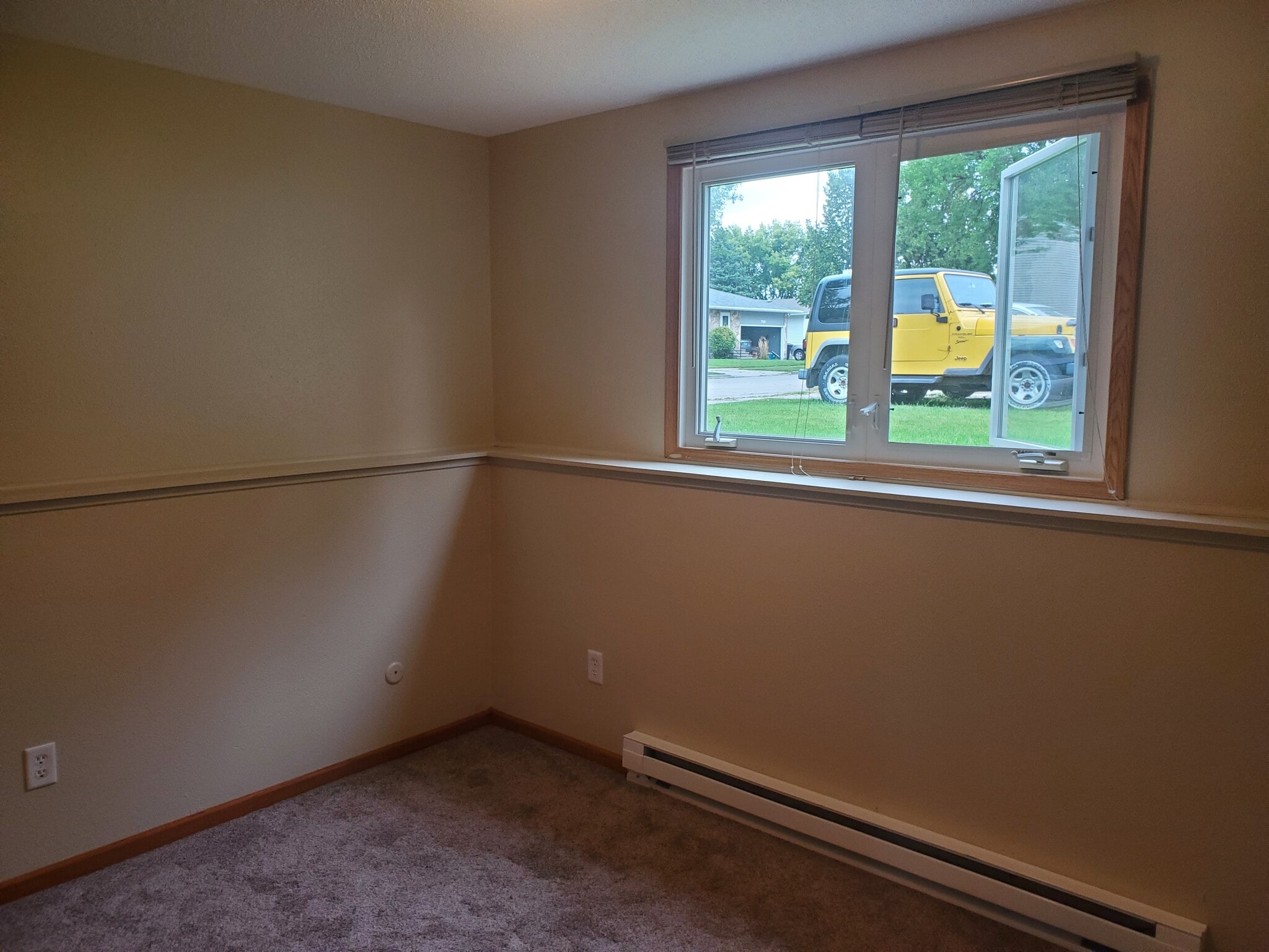 Building Photo - 742 Central Plains Ct