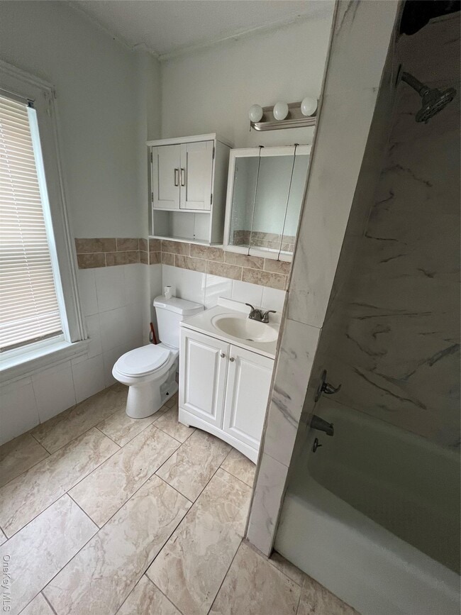 Building Photo - 49 Orange St