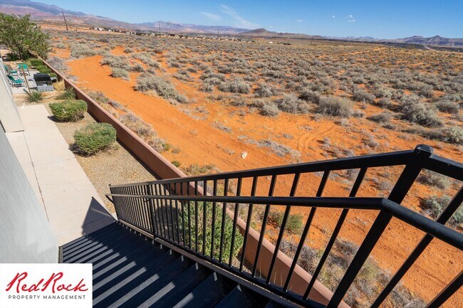 Building Photo - 4 Bedroom Luxury Home Near Sand Hollow