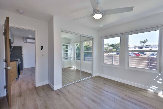 Building Photo - 3758-3764 Louisiana St