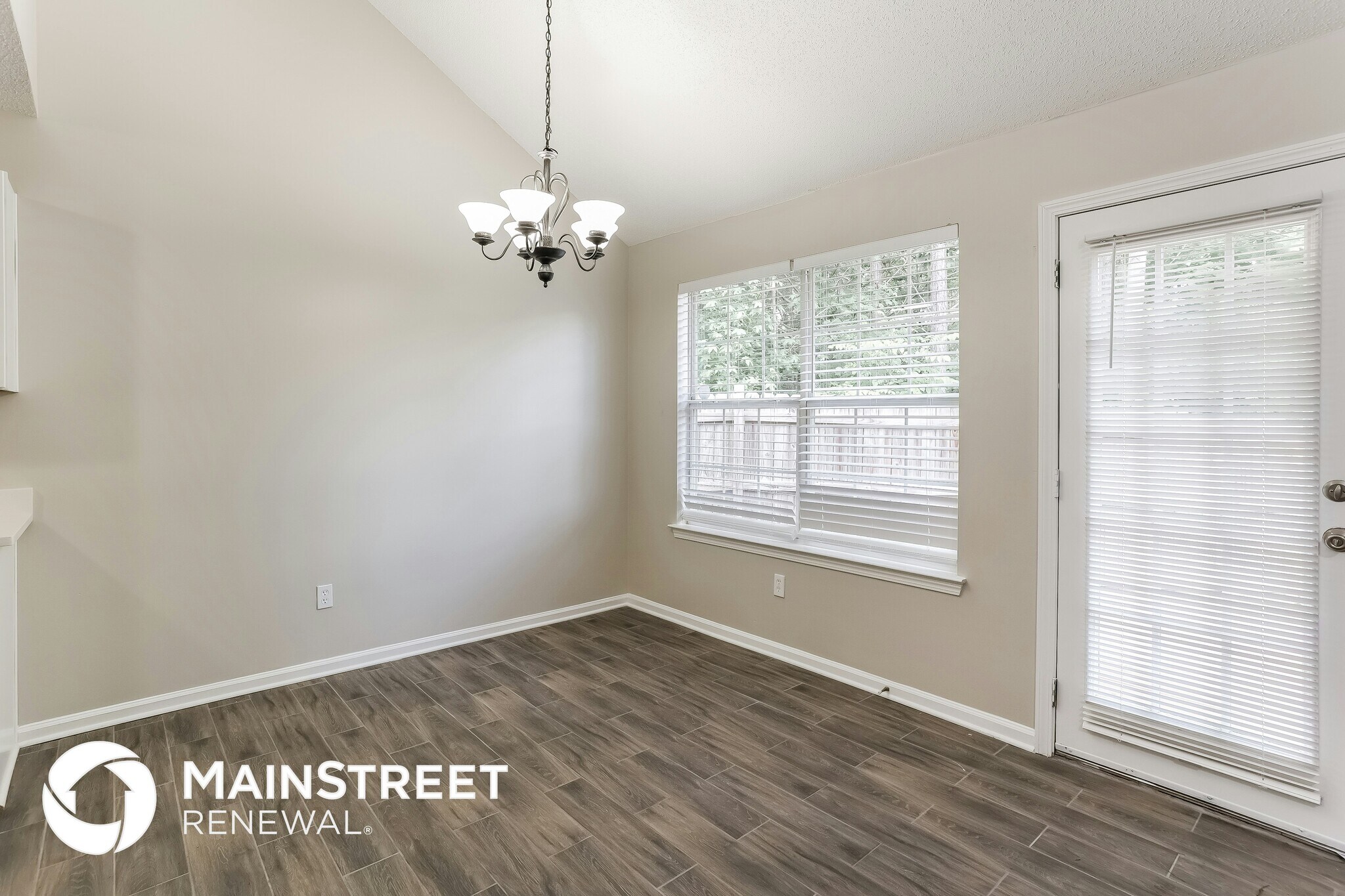 Building Photo - 4630 Thermal Ct