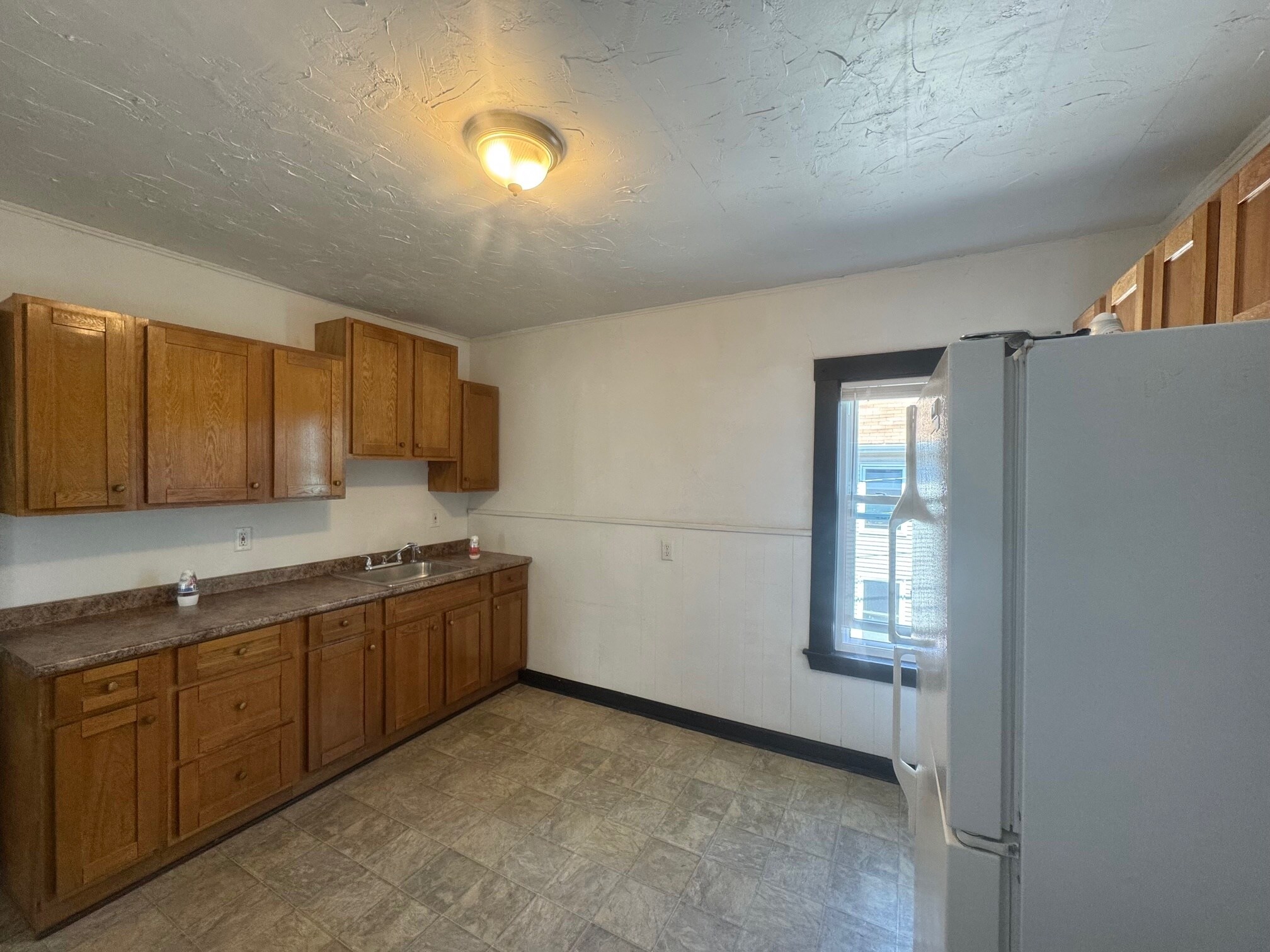 Building Photo - 53 Hinckley St