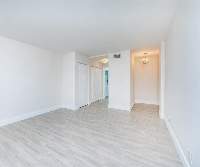 Building Photo - 12219 SW 14th Ln