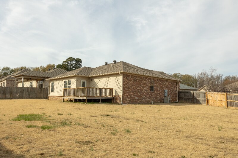 Building Photo - 55 Bryson Dr