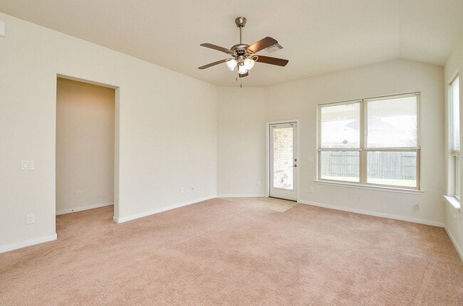 Building Photo - 16608 Spirit Lake Ct