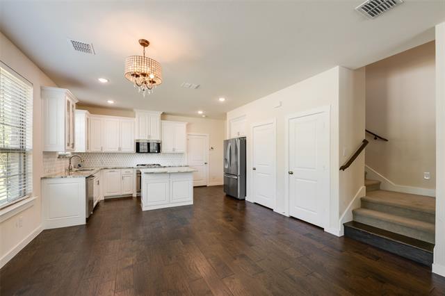 Building Photo - 1338 Casselberry Dr