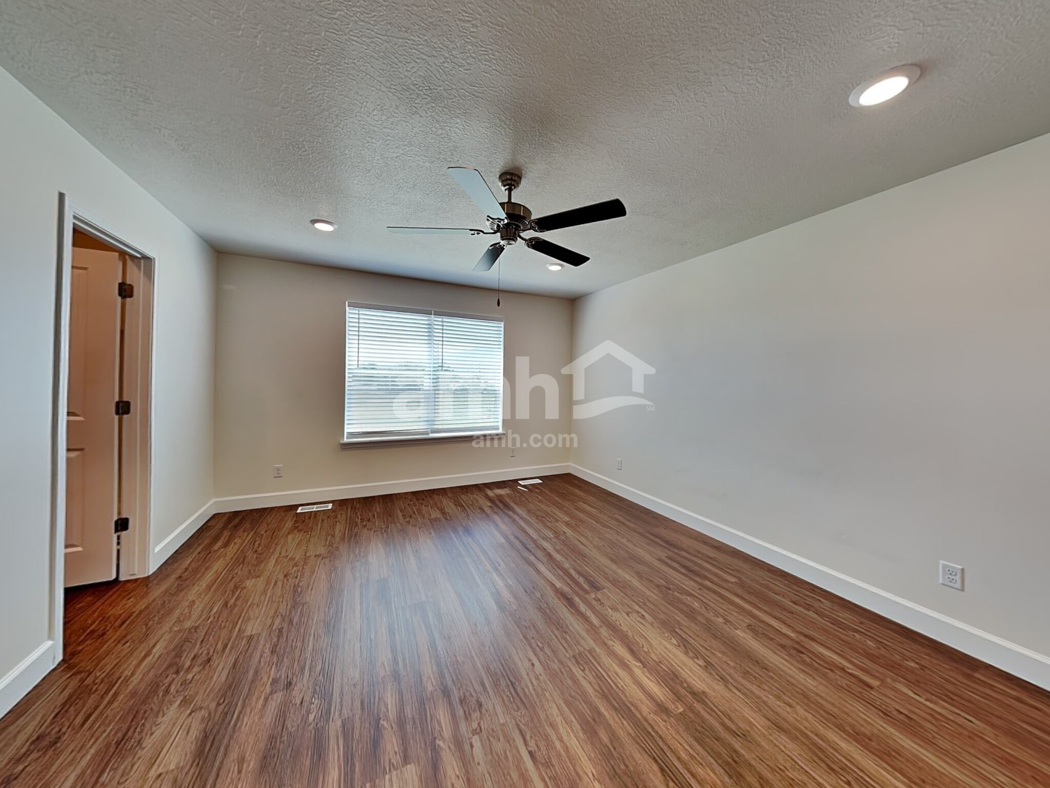Building Photo - 1223 White St