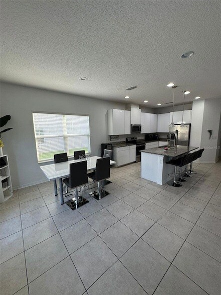Building Photo - 8057 Sweet Orange Ave
