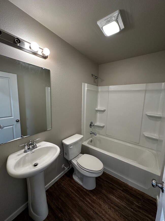 Building Photo - 3/2 in Frenship ISD- Upland West