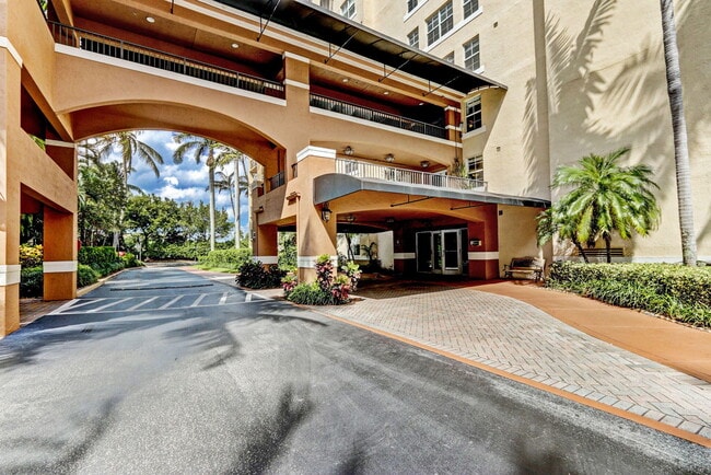 Building Photo - 1805 N Flagler Dr