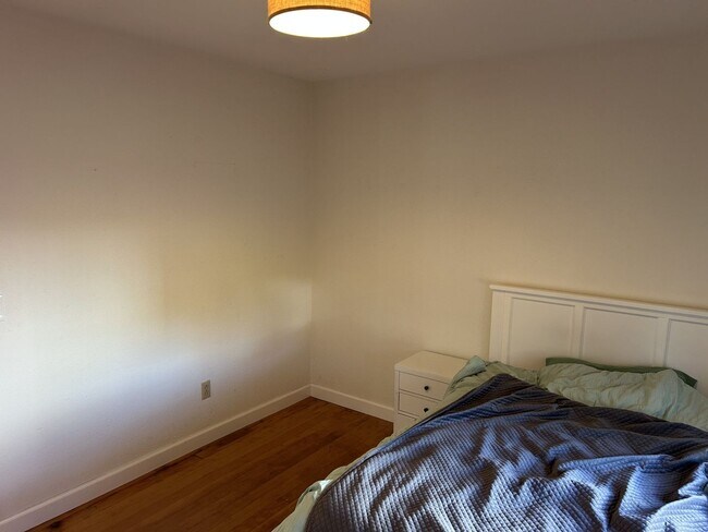 Building Photo - Lovely 1 Bedroom, 1 Bathroom Unit with Office in West Petaluma
