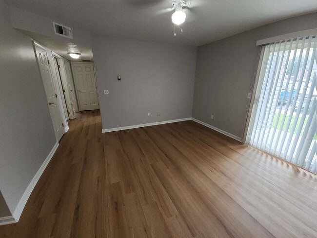 Building Photo - 4101 Blue Lick Ct