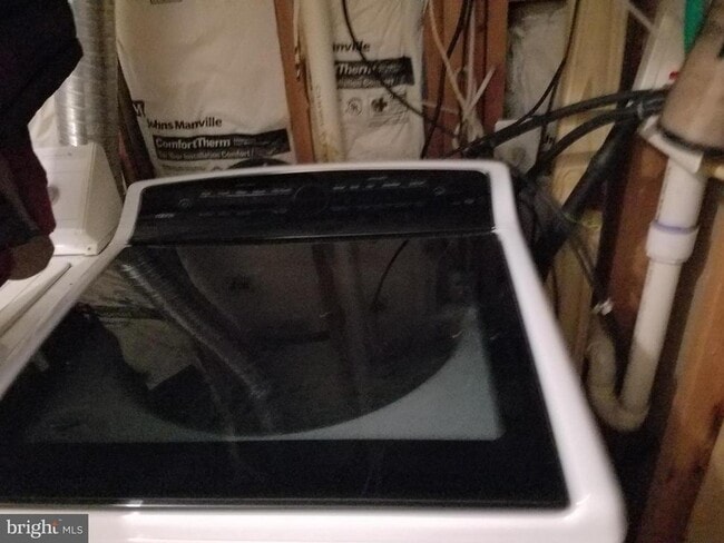 Building Photo - 21227 Delevan Way