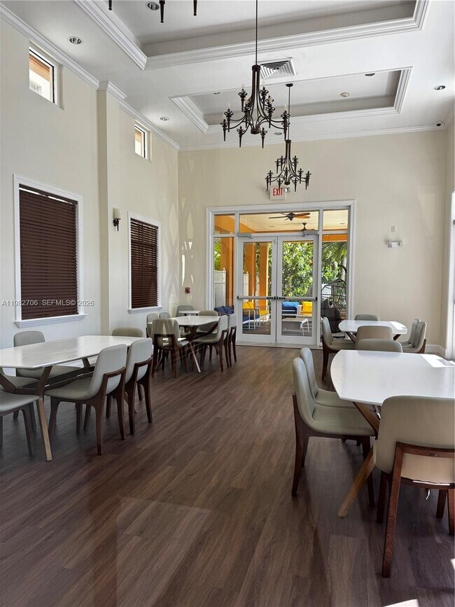 Building Photo - 3340 NE 190th St