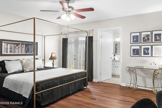 Building Photo - 401 Pinto St