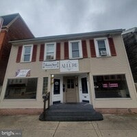Building Photo - 562-564 W Market St