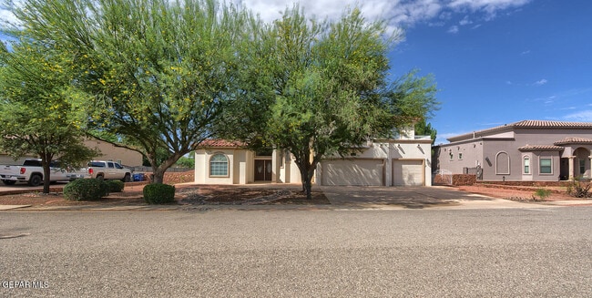 Building Photo - 6030 Laguna Vista Dr
