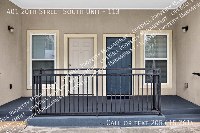 Building Photo - 401 20th St S