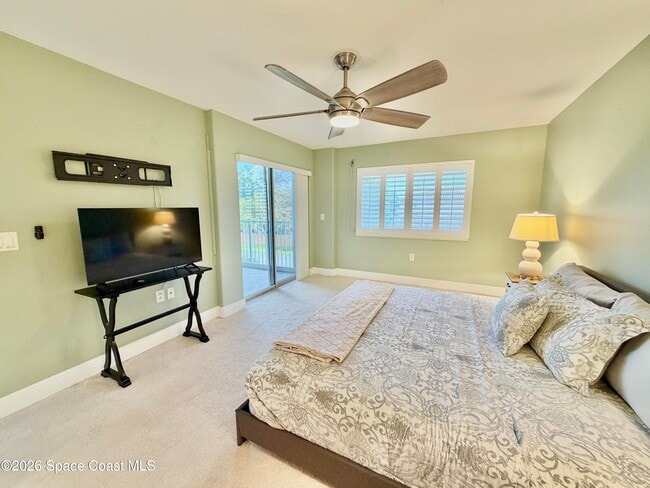 Building Photo - 551 Casa Bella Dr